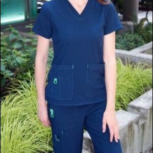 Carhaart scrubs navy